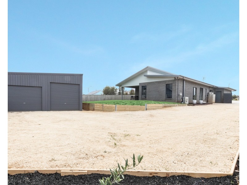 15 Recreation Drive, Warrnambool VIC 3280