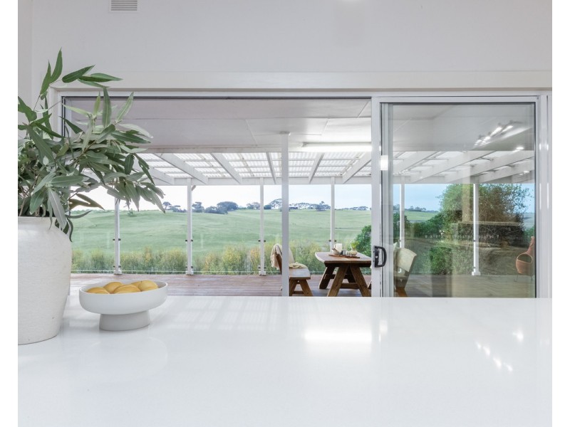 65 Quinns Road, Bushfield VIC 3281