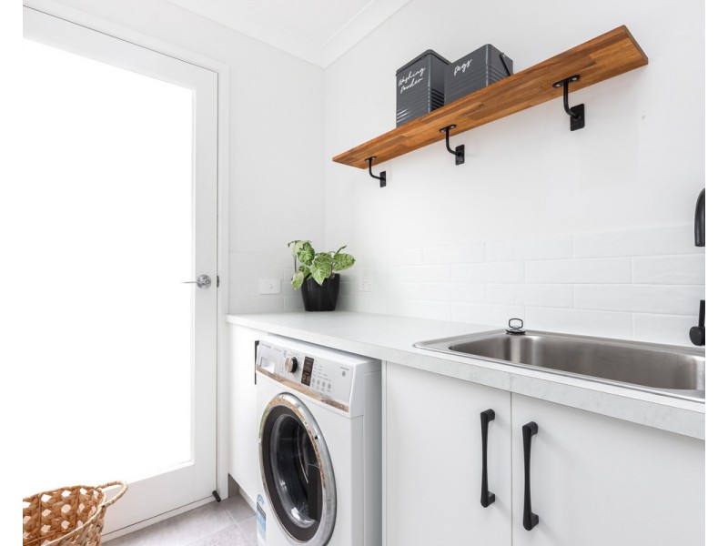 16 Yarra Drive, Warrnambool VIC 3280