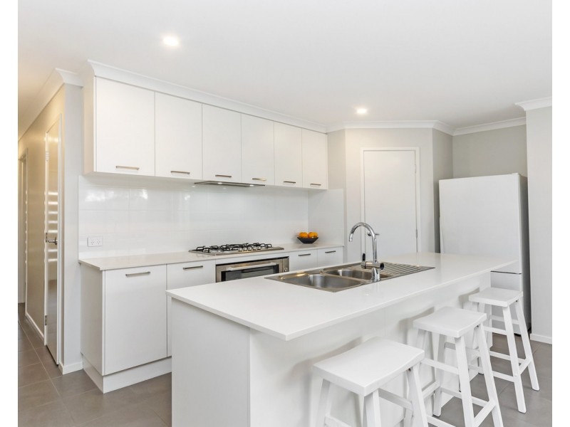 2A Ekard Avenue, Warrnambool VIC 3280