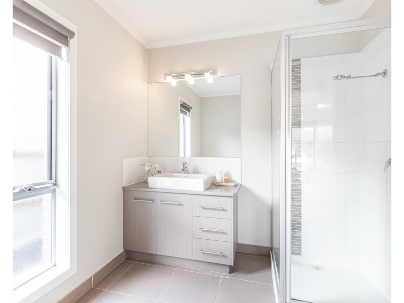 18 Heazlewood Road, Warrnambool VIC 3280