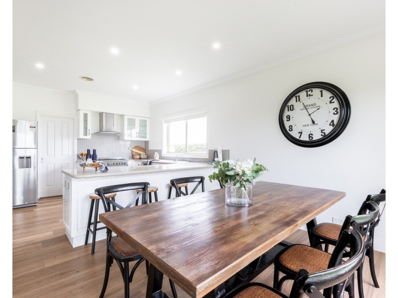 335 Spring Flat Road, Wangoom VIC 3279