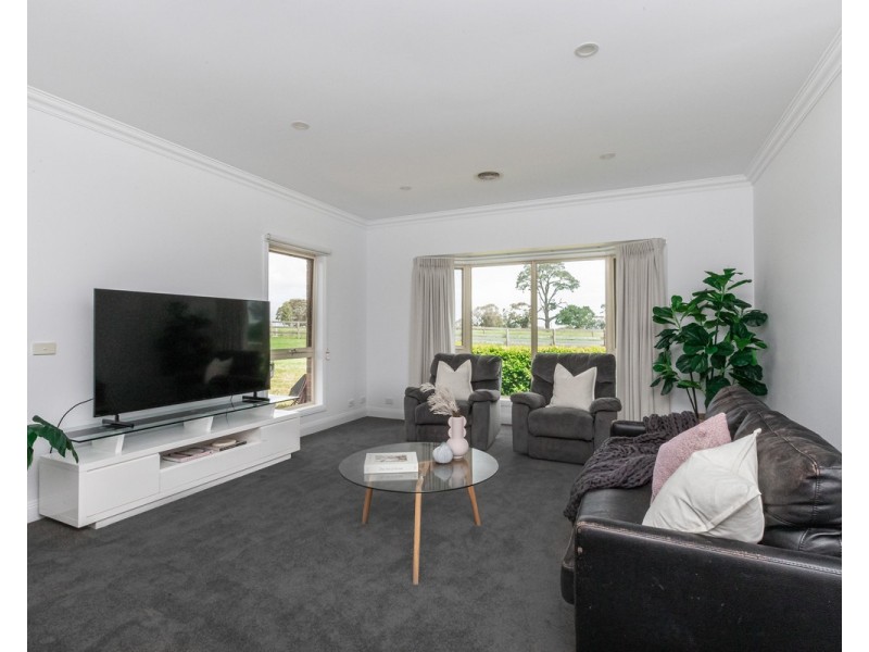 335 Spring Flat Road, Wangoom VIC 3279