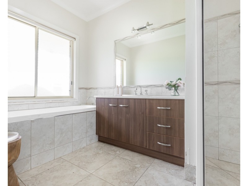 335 Spring Flat Road, Wangoom VIC 3279