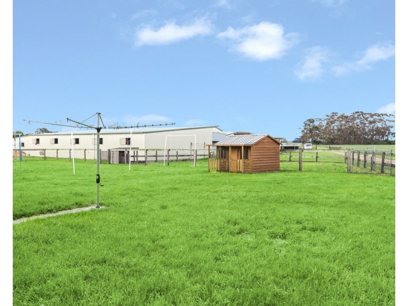 335 Spring Flat Road, Wangoom VIC 3279