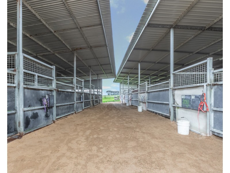 335 Spring Flat Road, Wangoom VIC 3279