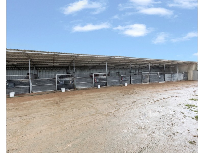 335 Spring Flat Road, Wangoom VIC 3279