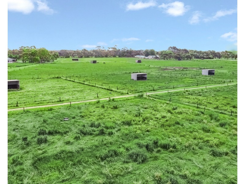 335 Spring Flat Road, Wangoom VIC 3279