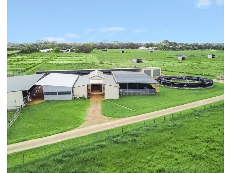 335 Spring Flat Road, Wangoom VIC 3279