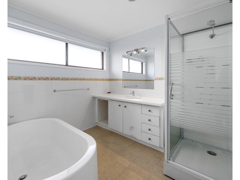 8 Heydon Avenue, Warrnambool VIC 3280