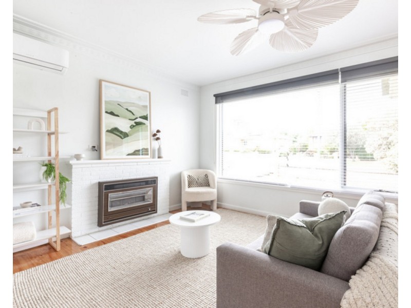 16 Reginald Grove, Warrnambool VIC 3280