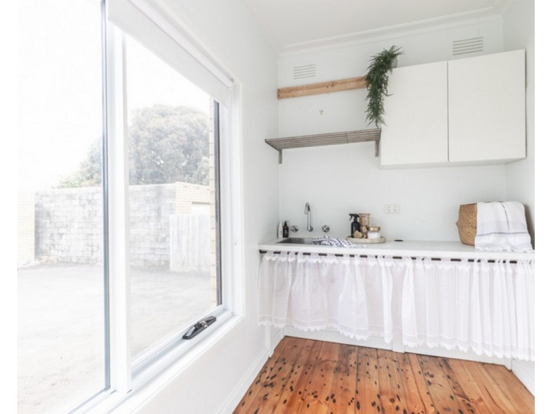 16 Reginald Grove, Warrnambool VIC 3280