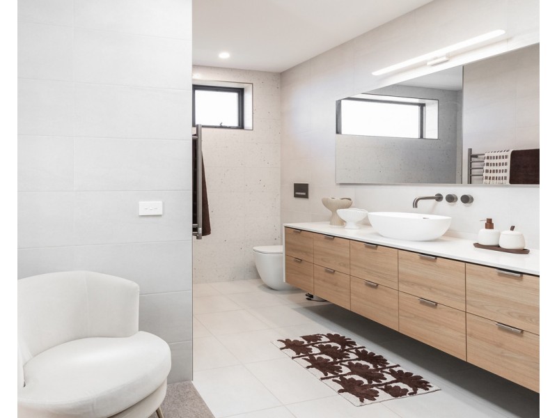 25 Le Couteur Street, Warrnambool VIC 3280