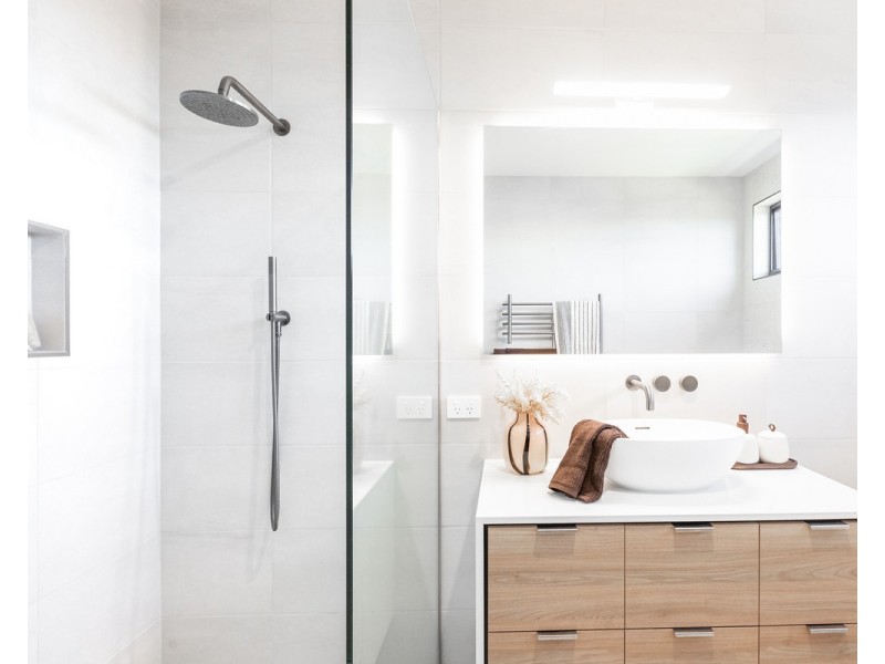 25 Le Couteur Street, Warrnambool VIC 3280