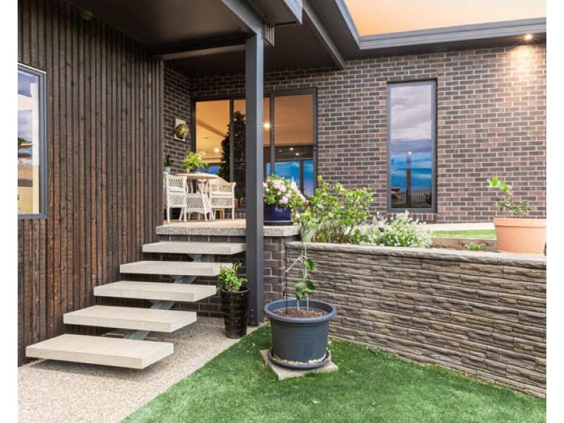 25 Le Couteur Street, Warrnambool VIC 3280