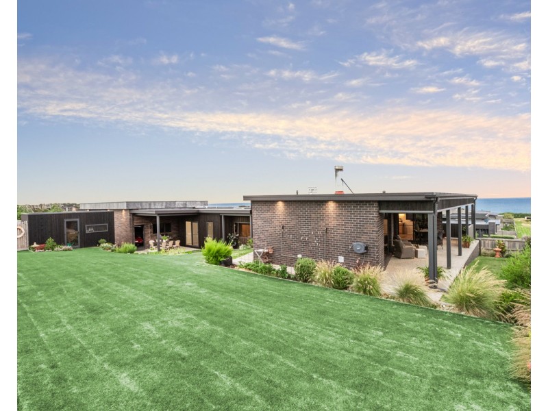 25 Le Couteur Street, Warrnambool VIC 3280