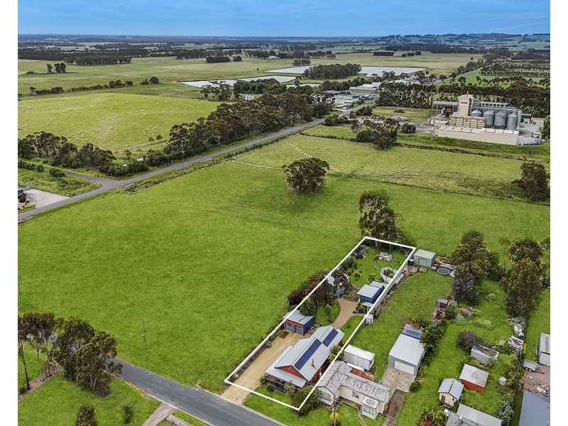 22 Emeny Street, Terang VIC 3264