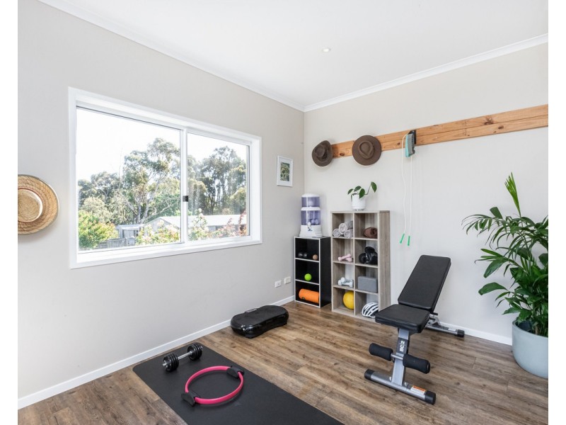 23 Bridge Road, Bushfield VIC 3281