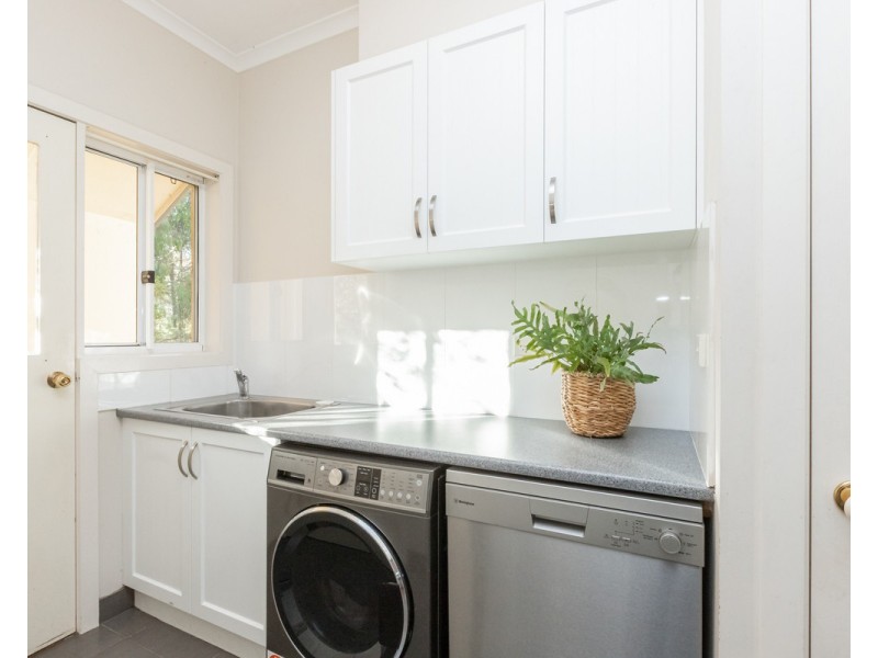 23 Bridge Road, Bushfield VIC 3281