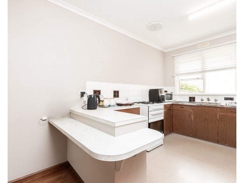 1/2 Waveny Avenue, Warrnambool VIC 3280