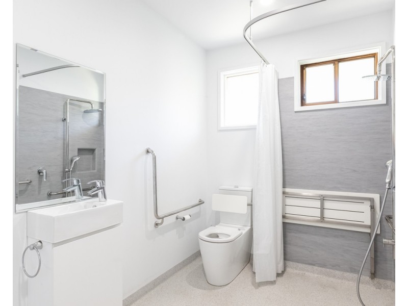 13 Shirley Grove, Warrnambool VIC 3280