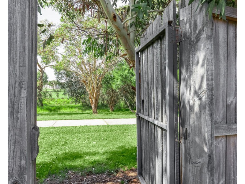 8 Sharpe Avenue, Warrnambool VIC 3280