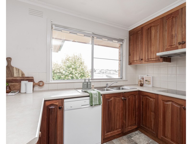 2 Hillside Avenue, Warrnambool VIC 3280