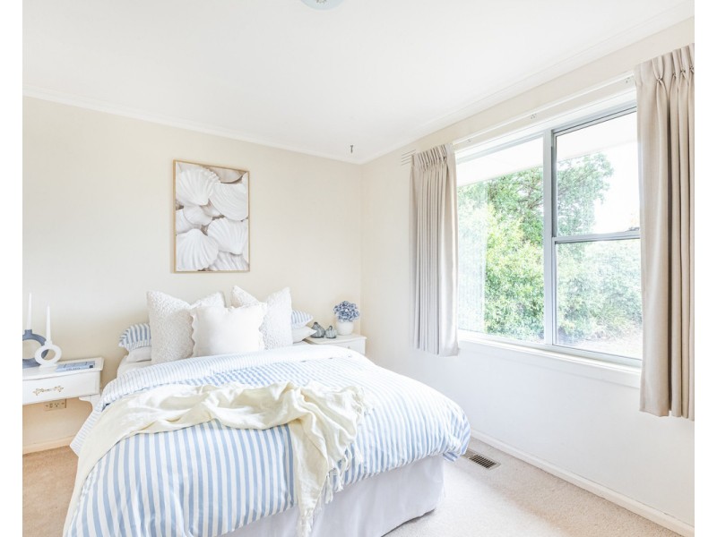 2 Hillside Avenue, Warrnambool VIC 3280