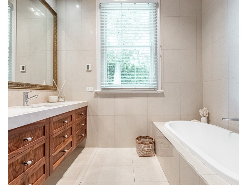 84 Wollaston Road, Warrnambool VIC 3280