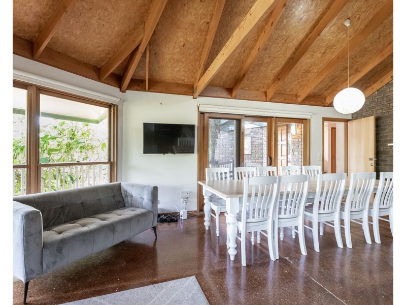 20 Bellmans Road, Bushfield VIC 3281