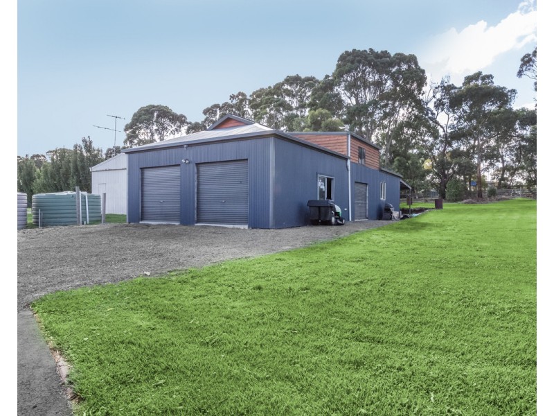 20 Bellmans Road, Bushfield VIC 3281
