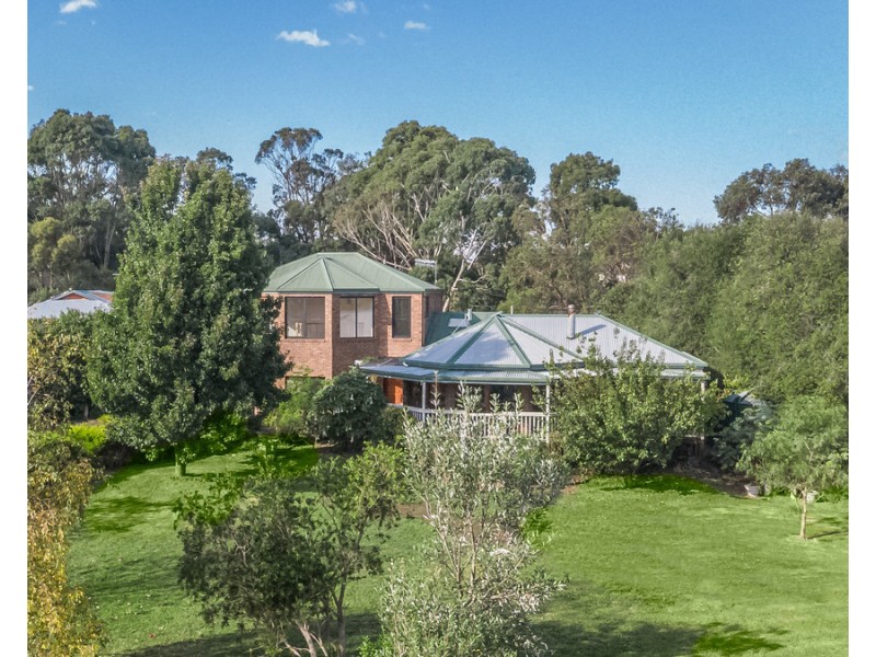 20 Bellmans Road, Bushfield VIC 3281