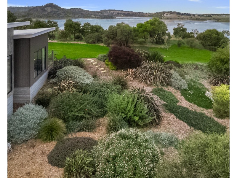 75 Lowery Road, Crossley VIC 3283