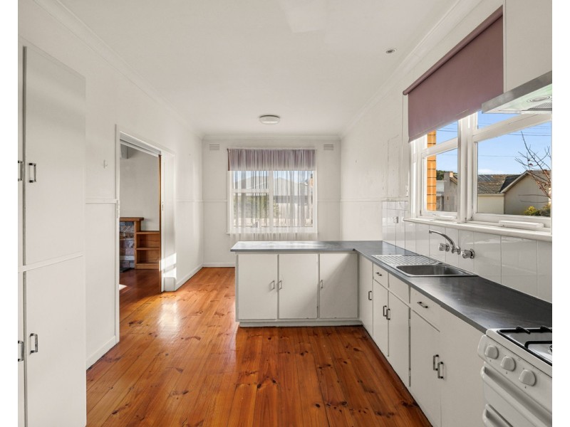 11 Hopkins Road, Warrnambool VIC 3280