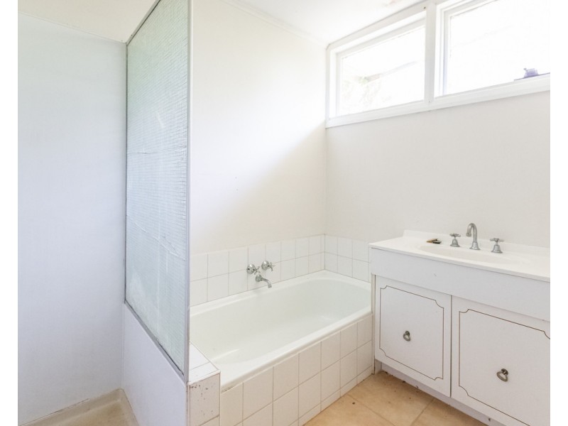 18 Hennessy Street, Port Campbell VIC 3269