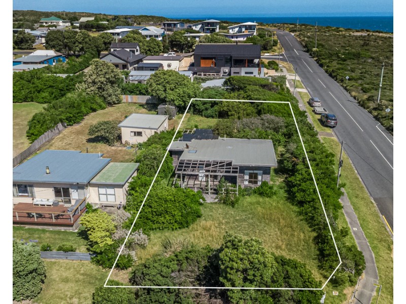 18 Hennessy Street, Port Campbell VIC 3269