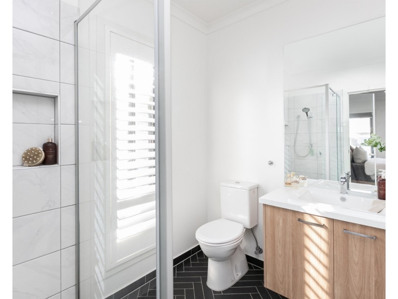 16 McGinness Way, Warrnambool VIC 3280