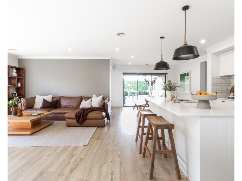 16 McGinness Way, Warrnambool VIC 3280
