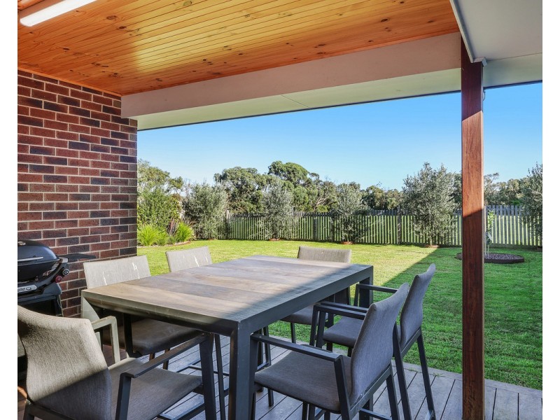 11 Mansell Drive, Dennington VIC 3280