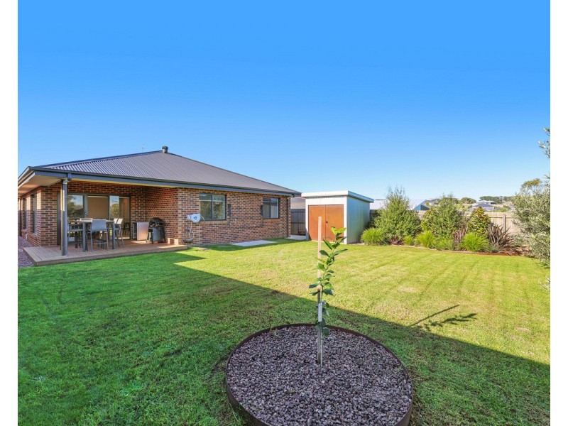 11 Mansell Drive, Dennington VIC 3280