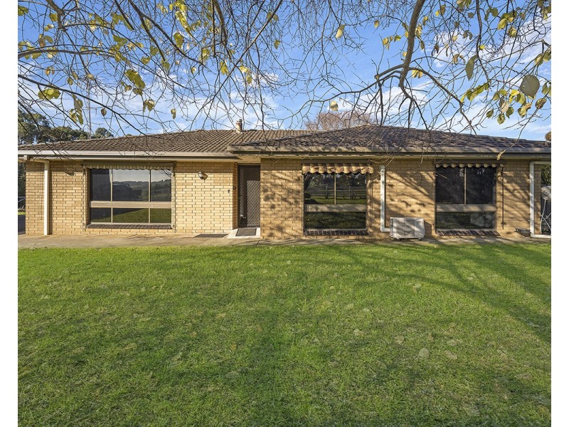 88 Dwarroon Road, Cudgee VIC 3265