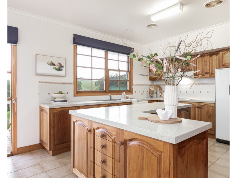 1 Logans Beach Road, Warrnambool VIC 3280