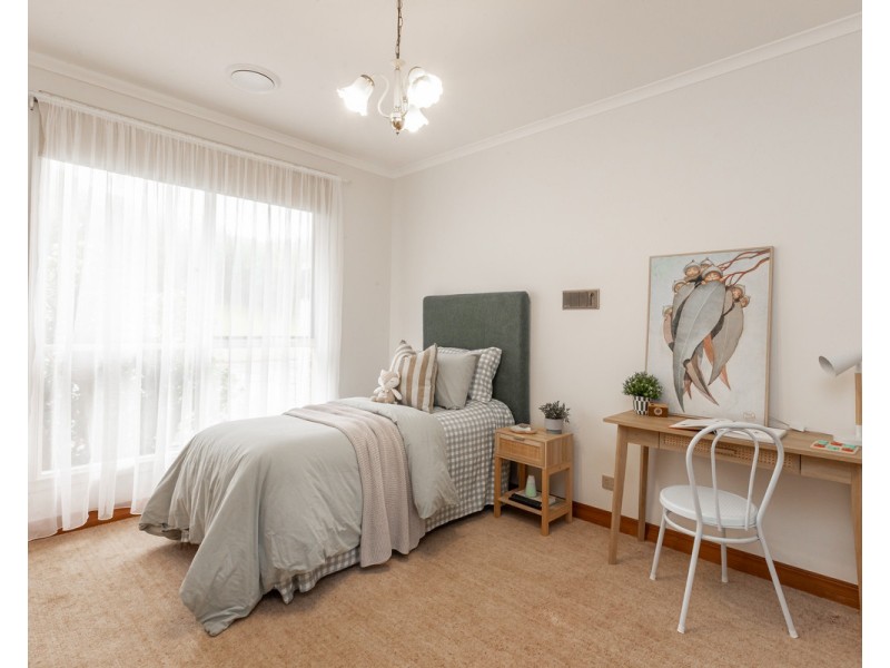 1 Logans Beach Road, Warrnambool VIC 3280