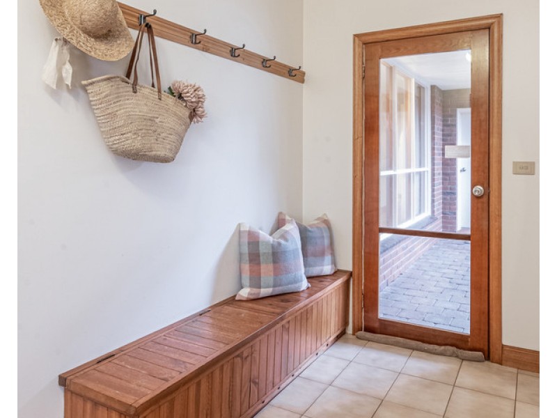 1 Logans Beach Road, Warrnambool VIC 3280