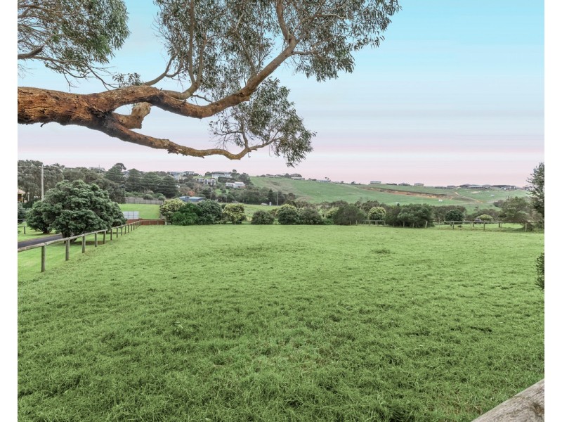 1 Logans Beach Road, Warrnambool VIC 3280