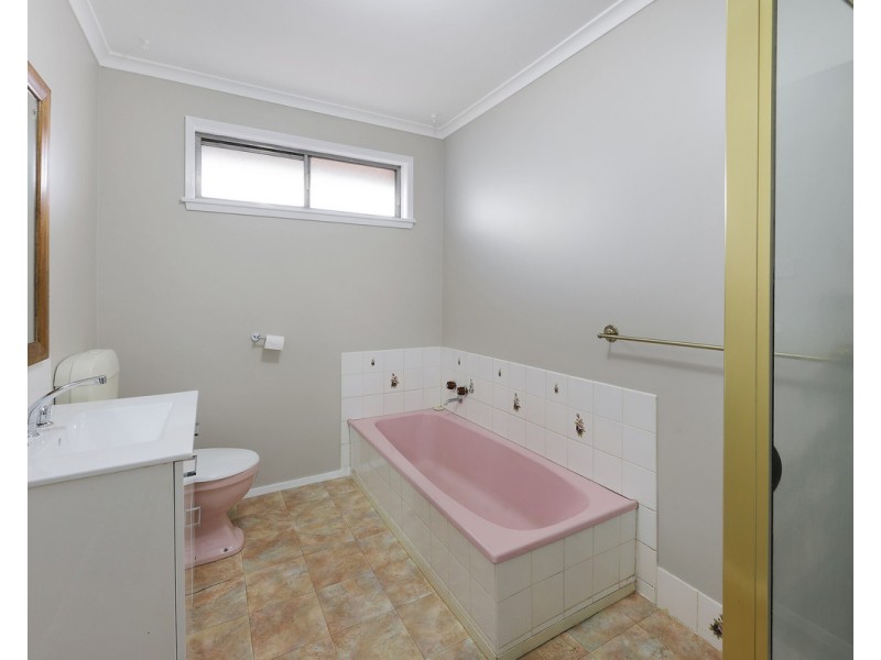 41 Fairfax Avenue, Warrnambool VIC 3280