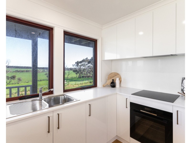 68 Lowery Road, Crossley VIC 3283