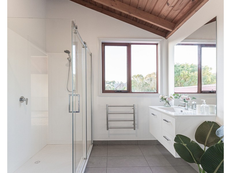 68 Lowery Road, Crossley VIC 3283