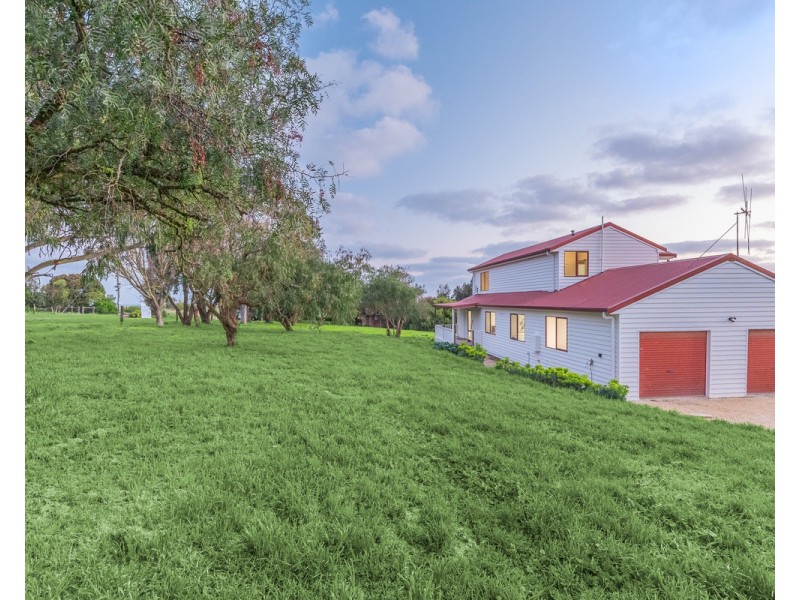 68 Lowery Road, Crossley VIC 3283
