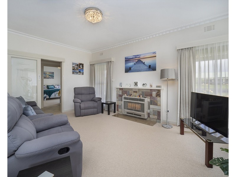 38 Adams Street, Cobden VIC 3266